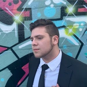 Meet your Posher, Aden